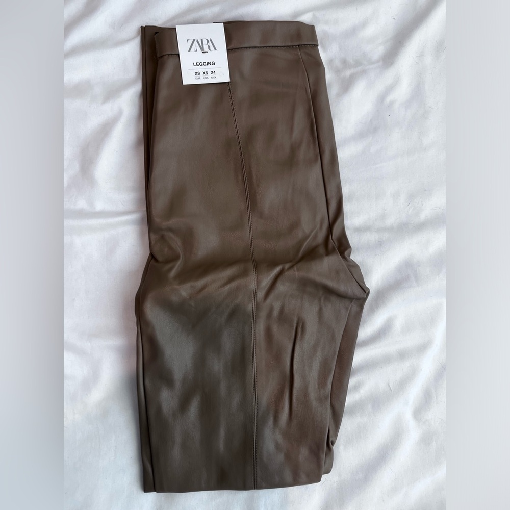 Zara Straight Leg Women’s Faux Leather Pants Size XS Tan Brown Side Slit